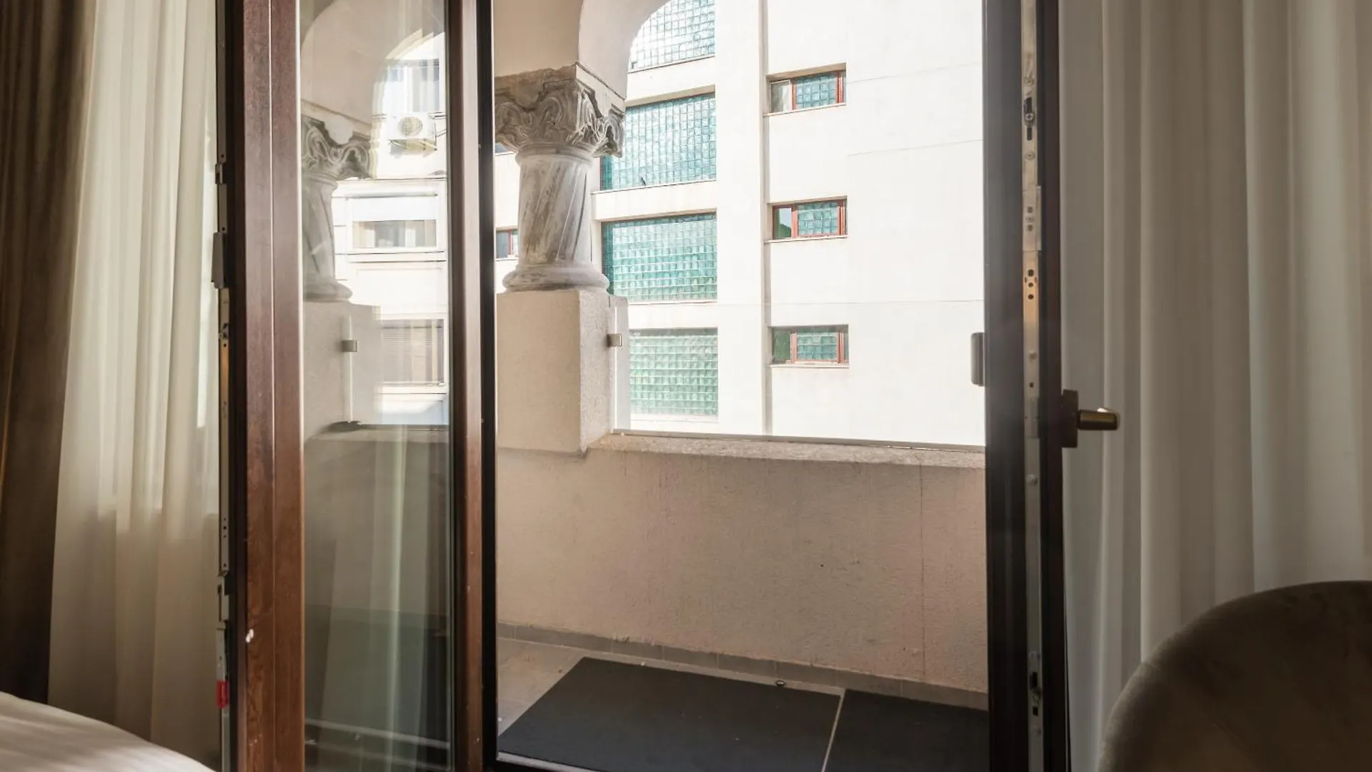 Highline Downtown Aparthotel Oldtown Unirii Square Bukarest