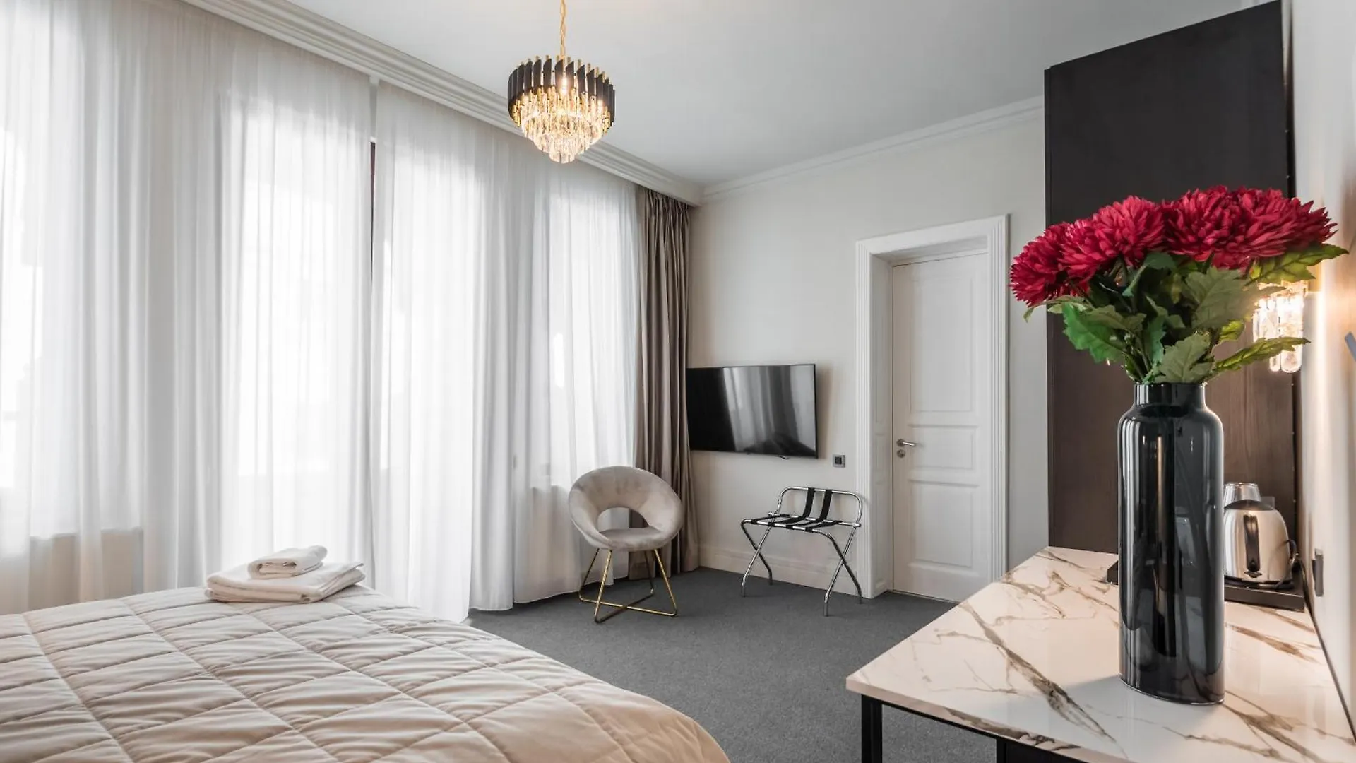 Highline Downtown Aparthotel Oldtown Unirii Square Bucarest